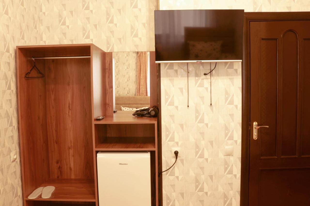 Styopa Hotel Ереван Екстериор снимка