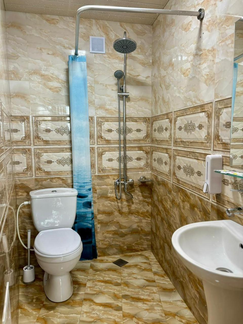 Styopa Hotel Ереван Екстериор снимка