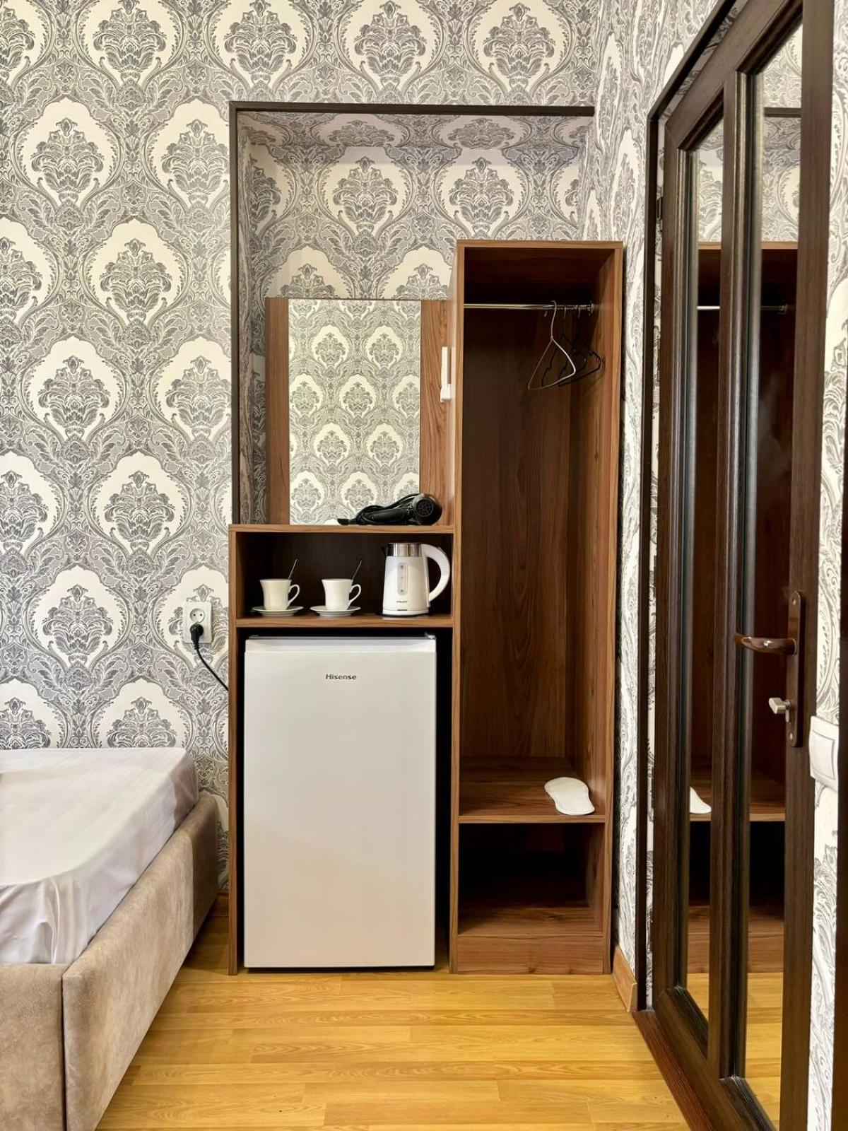 Styopa Hotel Ереван Екстериор снимка