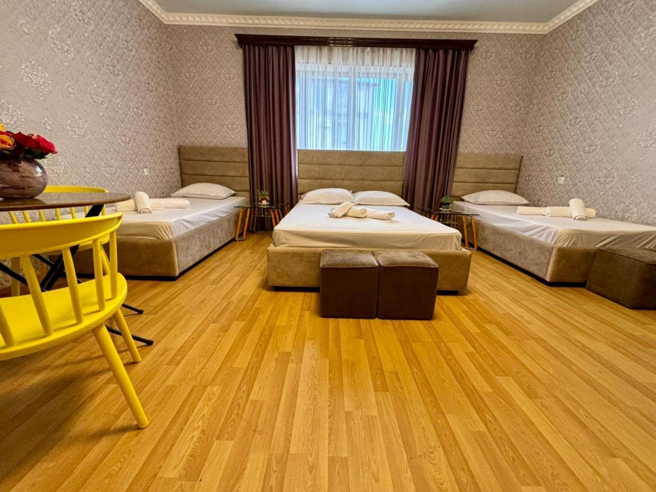 Styopa Hotel Ереван Екстериор снимка