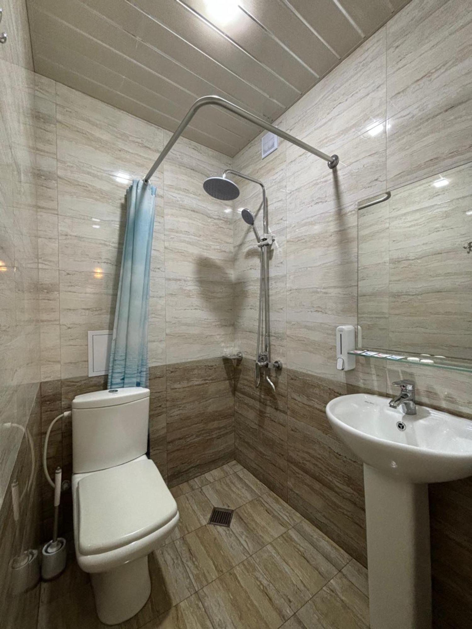 Styopa Hotel Ереван Екстериор снимка